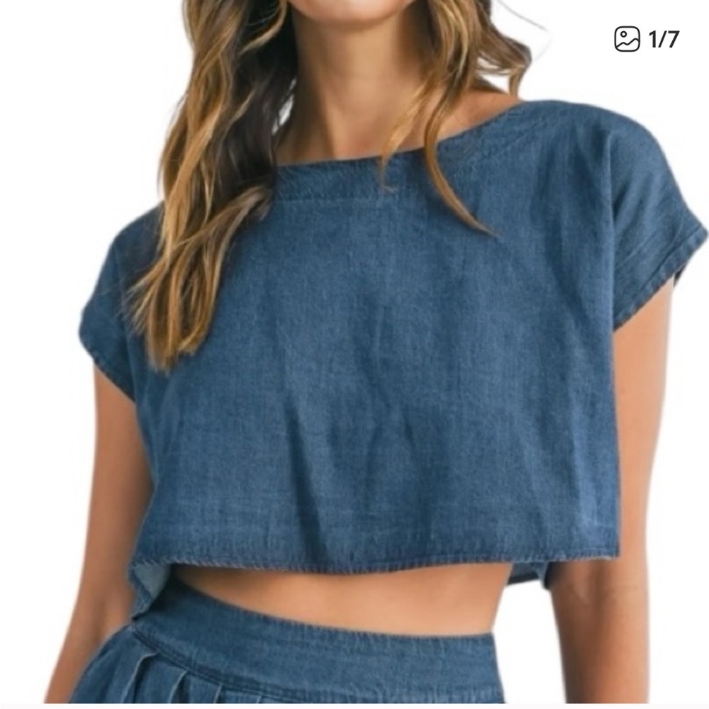 MABLE Eda medium Blue Crop Top